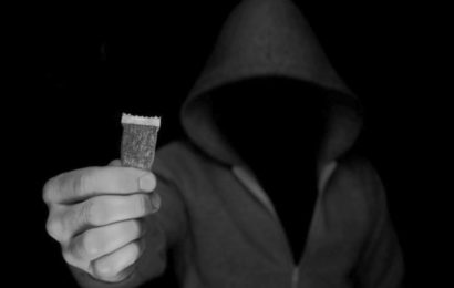 Законопроект, запрещающий продажу конфет с никотином, не станет законом